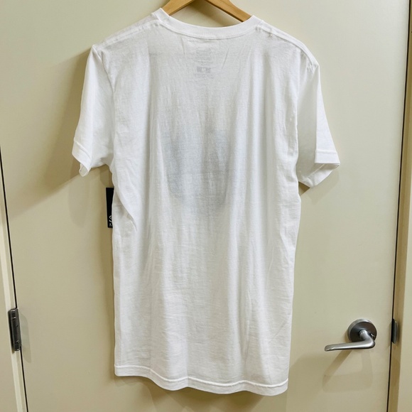 NWT Flaw Seattle Reign FC Men's SRFC Shield Origins White Short Sleeve Shirt - Picture 2 of 11